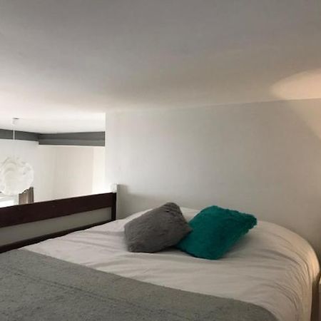 Studio Mezzanine N Dame Версал Екстериор снимка