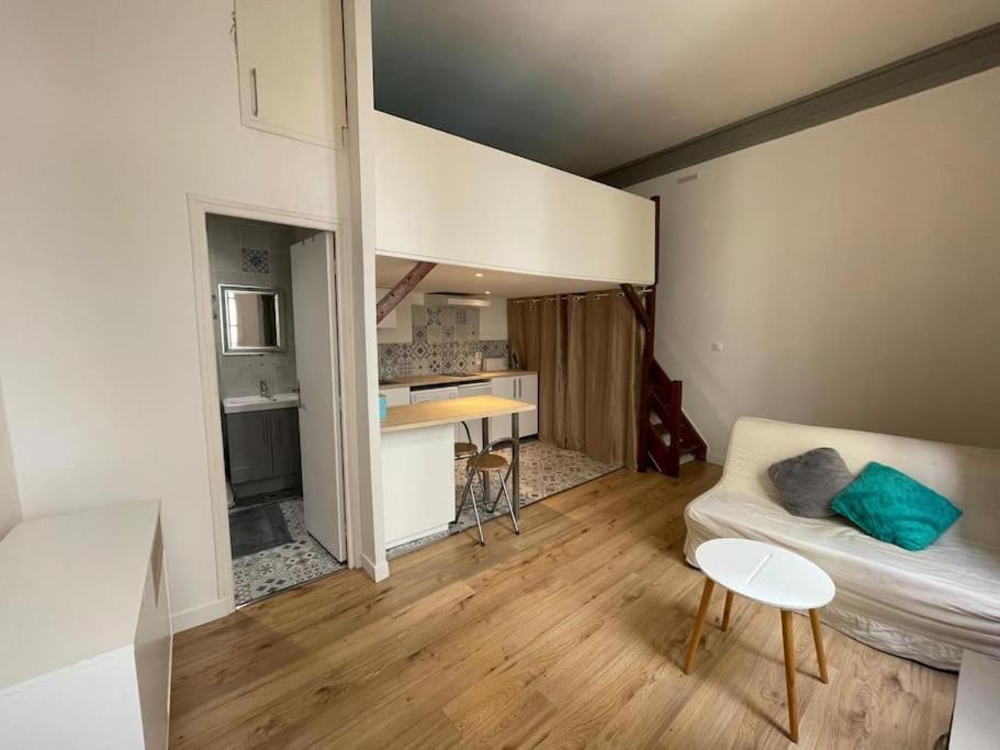 Studio Mezzanine N Dame Версал Екстериор снимка