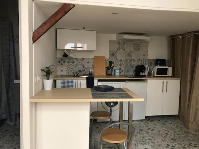 Studio Mezzanine N Dame Версал Екстериор снимка